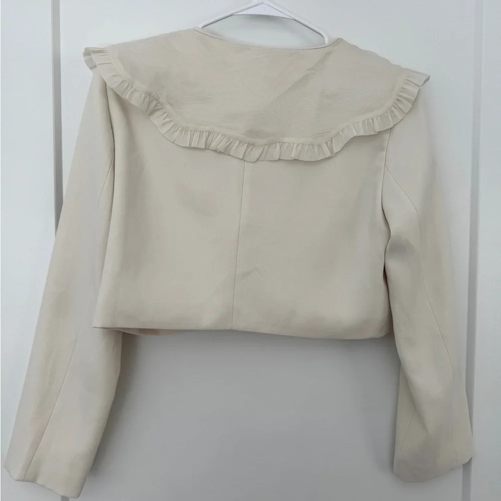 Cream Ruffled Cropped Blazer - Picture 4 of 6